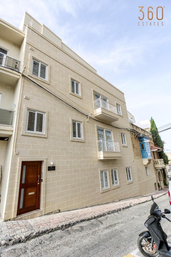 A Lovely 1Br Home With Balcony Just Off The Coast By 360 Estates San Julián Exterior foto